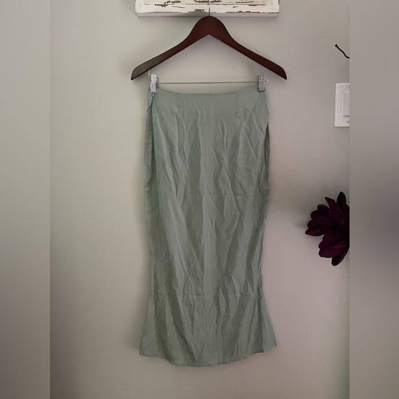 Princess Polly The Ava Skirt In Sage Green Size 4 - Picture 5 of 10